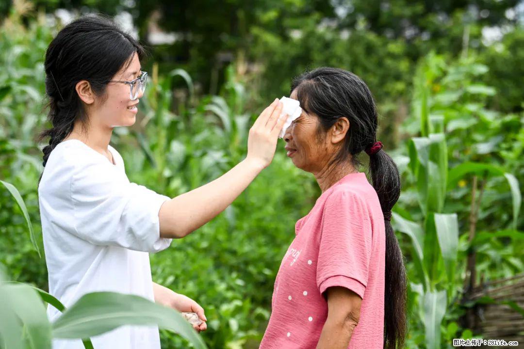 全网追的“扁担女孩”，找了一份暑假工，时薪12元 - 宜春生活资讯 - 宜春28生活网 yichun.28life.com